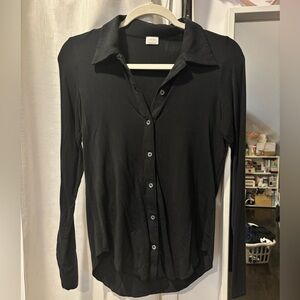 Aritzia Wilfred Classic Black Button-Down Shirt